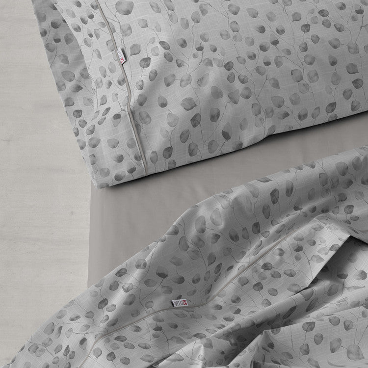 Juego de Sábanas Estampadas Abi con Biés | 50% Algodón - 50% Poliéster 144 hilos - Plomo