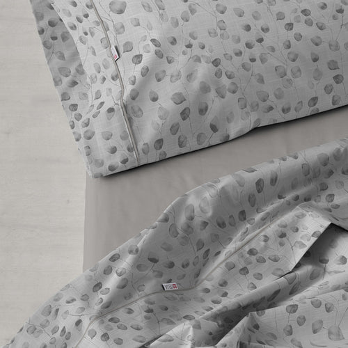 Juego de Sábanas Estampadas Abi con Biés | 50% Algodón - 50% Poliéster 144 hilos - Plomo