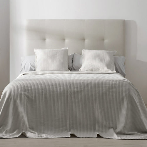 Colcha Tejida Java | 50% Algodón - 50% Poliéster - Blanco