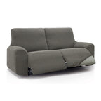 Funda de sofá relax elástica Willy de 2 plazas con pies juntos (modelo en Gris medio)